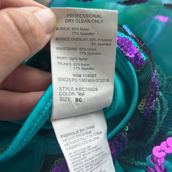 Revolution dance costume - Picture 7 of 8